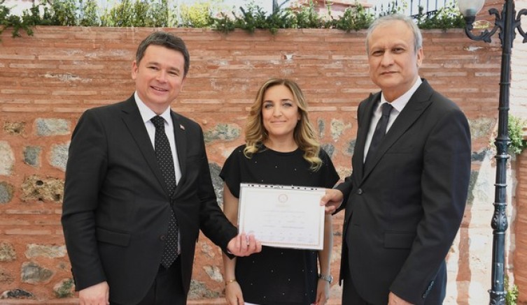 Osmangazili muhtarlar mazbatalarını aldı