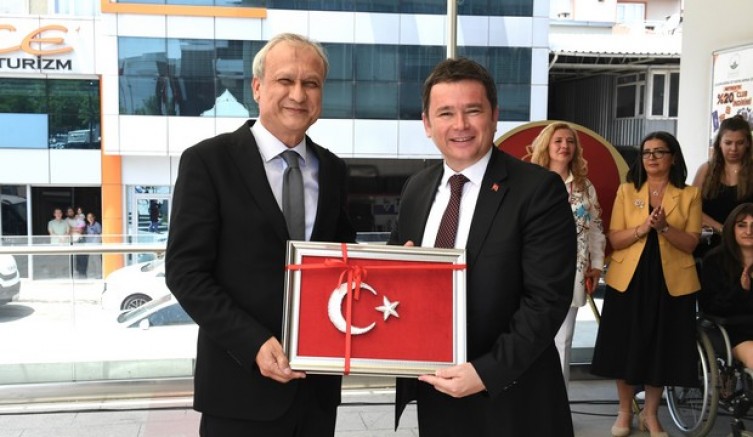 OSMEK’in gurur sergisi