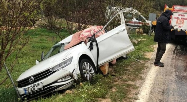 Otomobil ile tır çarpıştı: 1 ölü, 2 yaralı