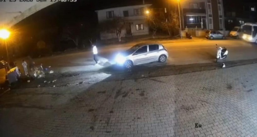 Otomobilin çarptığı çocuk ağır yaralandı