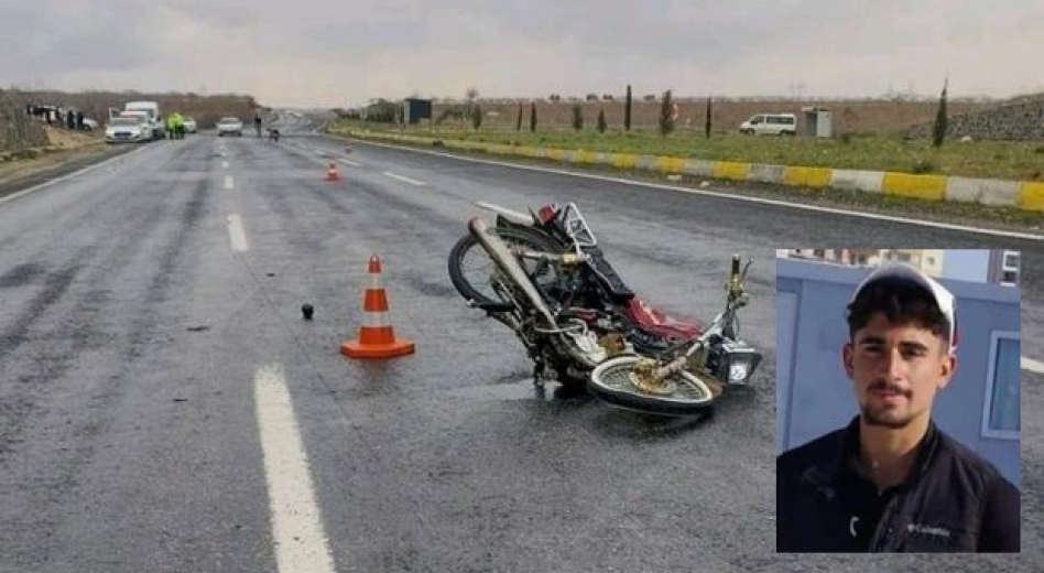Otomobille çarpışan motosikletin sürücüsü öldü