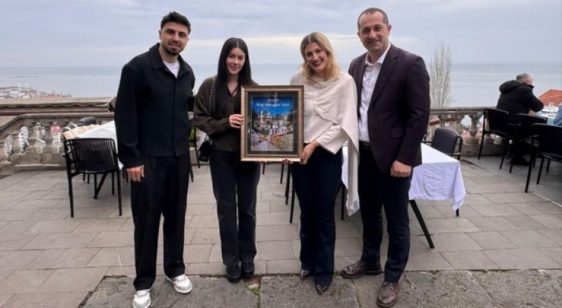 Ozan Tufan ve eşi Başkan Ekim'in konuğu oldu