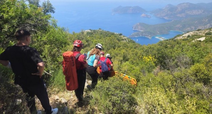 Pilot ve Rus turist yaralandı