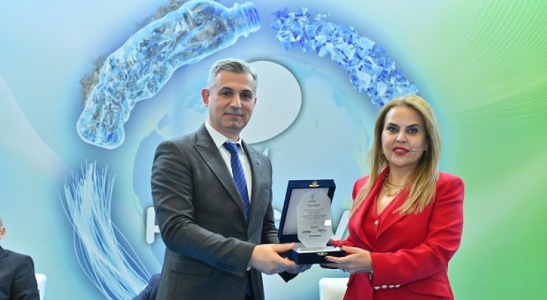 Plastik Geri Dönüşüm ödülü yine Burpol'ün