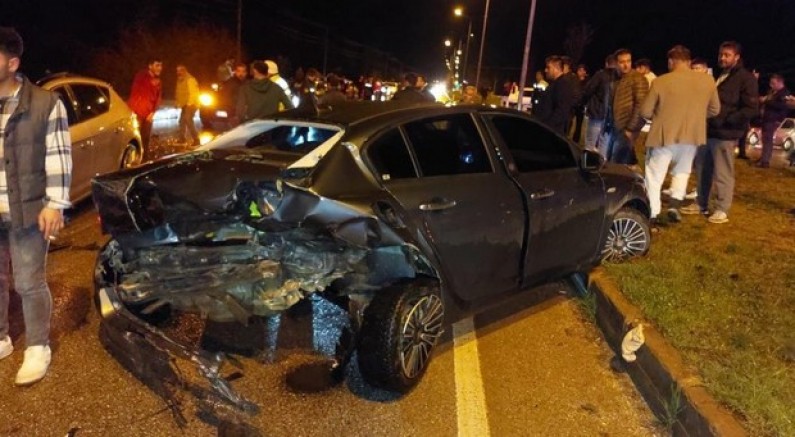 Sağanak yağış kazaları beraberinde getirdi: 1 ölü, 3 yaralı