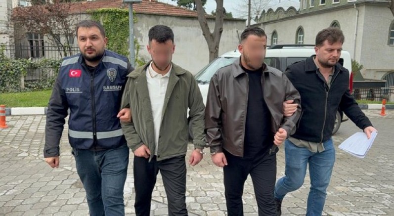 Şakalaşırken işçisini bıçakladı