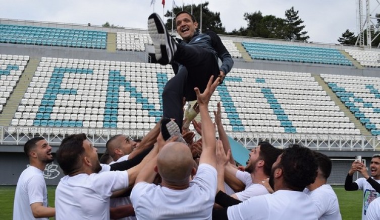 Şampiyon Nilüfer Belediye FSK