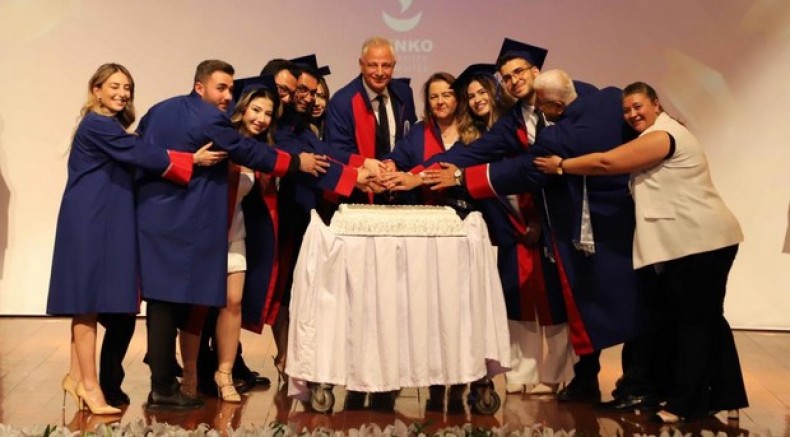 SANKO Üniversitesi Tıp Fakültesinde mezuniyet coşkusu