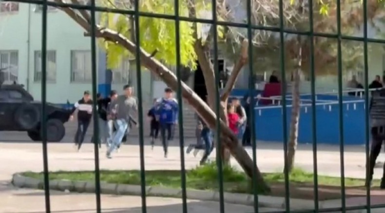 Şanlıurfa'da lisede silahlı saldırı