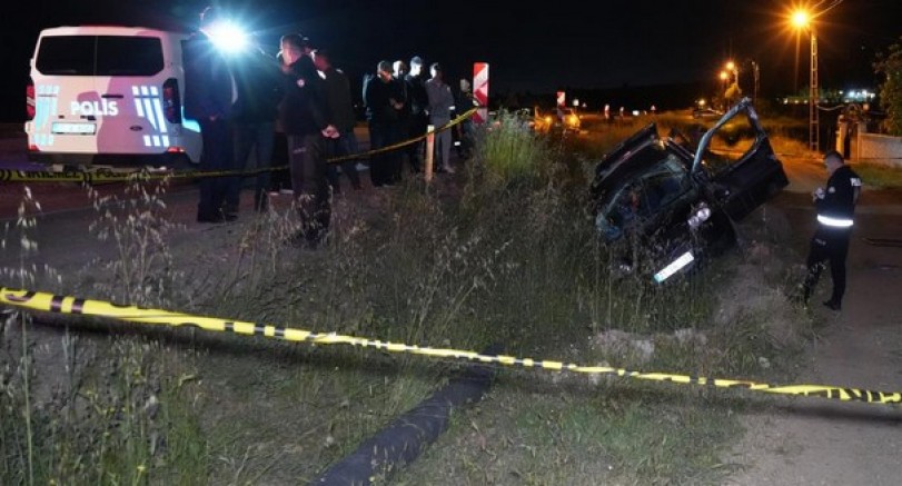 Şarampole devrilen araç hurdaya döndü: 1 ölü, 3 yaralı