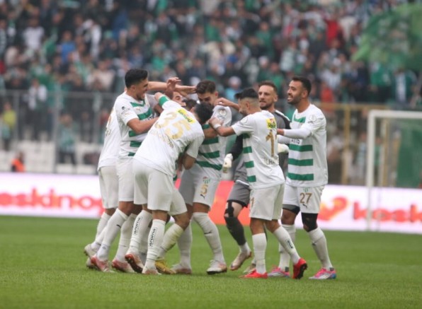 Şen ola Bursa şen ola; Son dakikada güldük