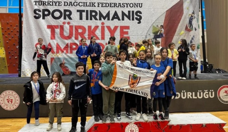 Sezonu 3 Türkiye Şampiyonluğu İle Tamamladı