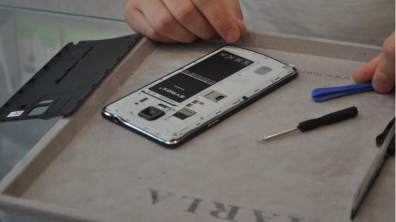 Sıcaklarda cep telefonunuzu uzun süre şarjda bırakmayın!
