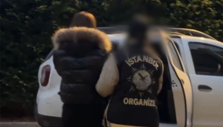 Sosyal medya fenomeni gözaltına alındı
