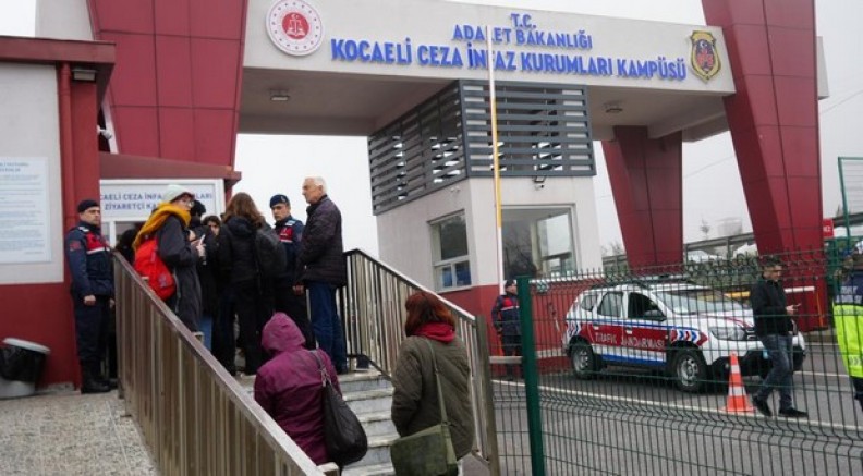 "Şov yapmayın" sözleri tansiyonu yükseltti