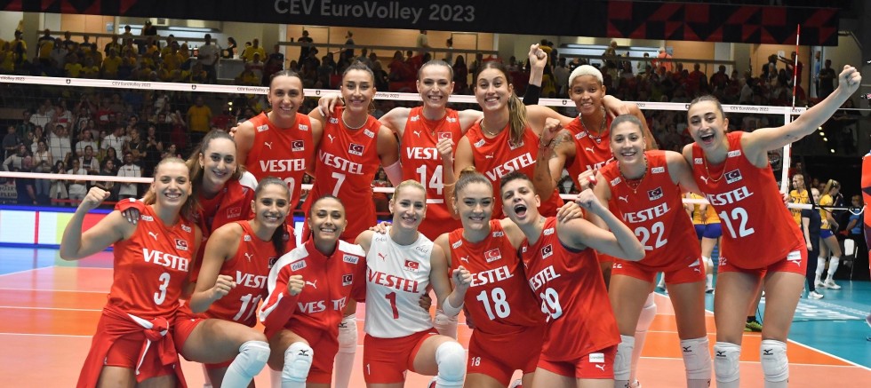 Sultanlar İsveç'e set vermedi
