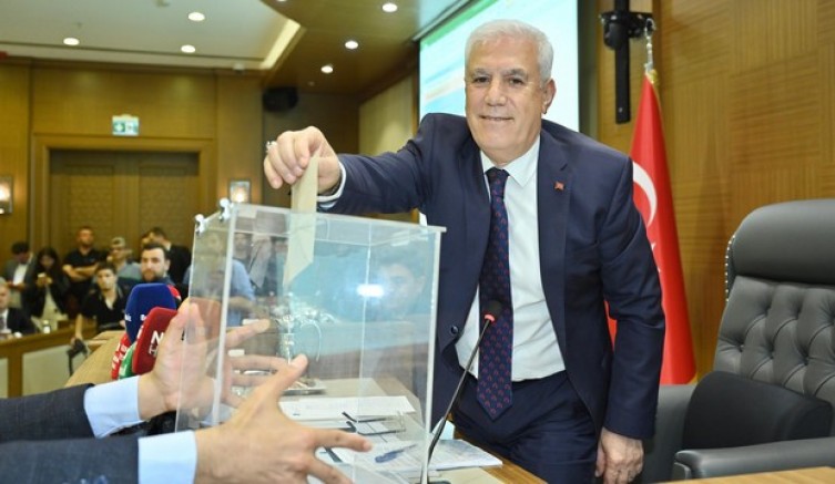 Suya indirim, Türkçe tabela