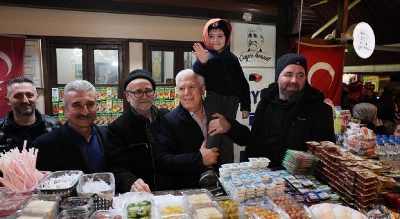 Tahanlı pide ve çaylar Başkan Bozbey'den