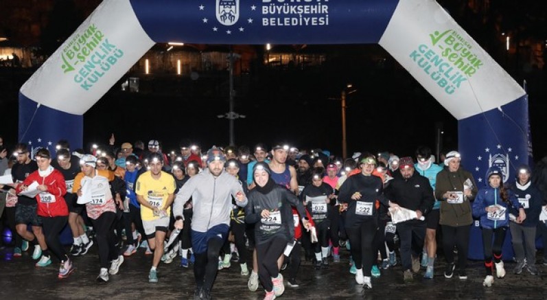 Tarihi Çarşı'nın gece atmosferinde oryantiring heyecanı