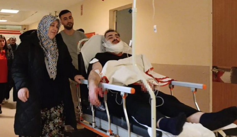 Tartıştığı kuzenini falçata ile yüzünden yaraladı