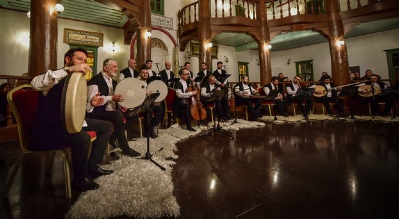 Tasavvuf ezgileri gönüllere dokundu
