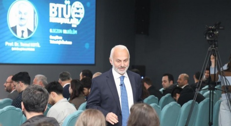 Teknolojiyi kullanmalı, resmi doğru okumalısınız