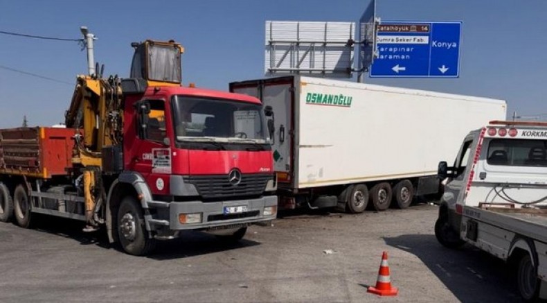 Tır ile otomobil çarpıştı: 2 ölü, 2 yaralı