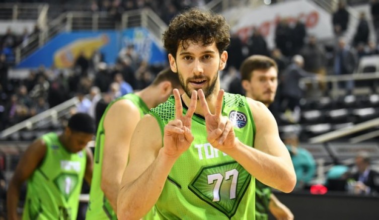 TOFAŞ'tan müthiş galibiyet: 63-95