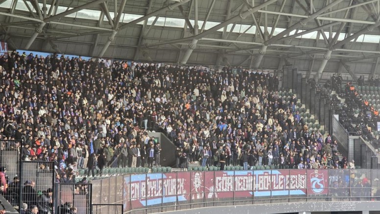 Trabzonspor taraftarı, takımını yalnız bırakmadı