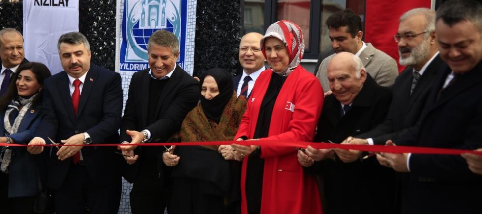 Türk Kızılay 45'inci aşevini Bursa'da açtı