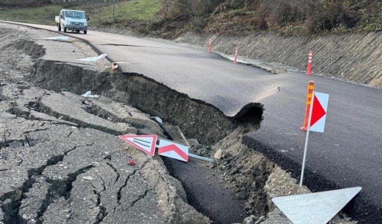 Türkeli'de heyelan