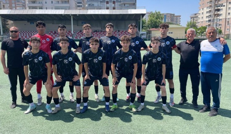 U-17 Elit Lig'de şampiyon GEMLİK