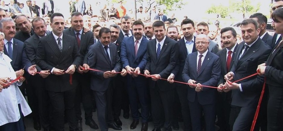 Ülkü Ocakları Bursa İl Başkanlığı yeni hizmet binası açıldı