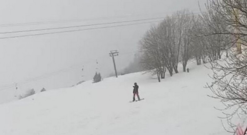 Uludağ’da Mart sonunda kar sürprizi