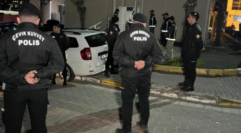 Ünlü isimler sağlık kontrolünden geçti