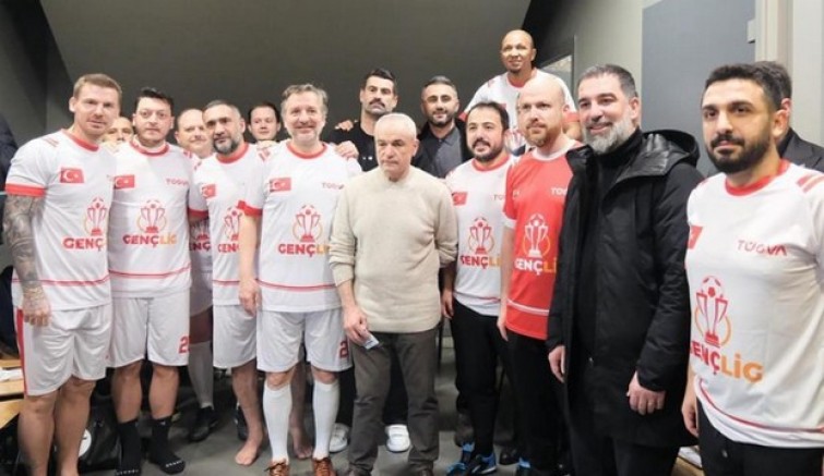 Ünlüler sahada