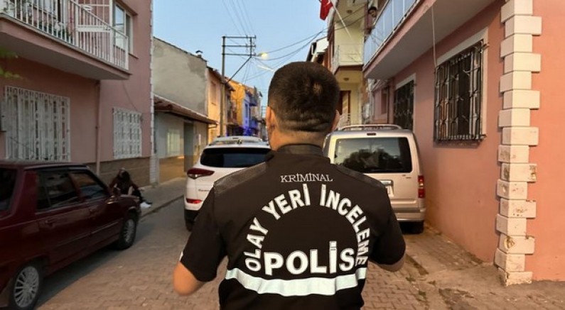 Uşak'ta balkondan düşen kadın hayatını kaybetti