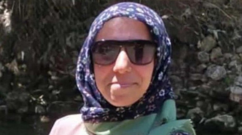Uykudaki eşini iple boğup öldürdü
