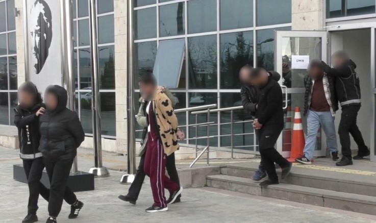 Uyuşturucu operasyonunda 2 kişi tutuklandı