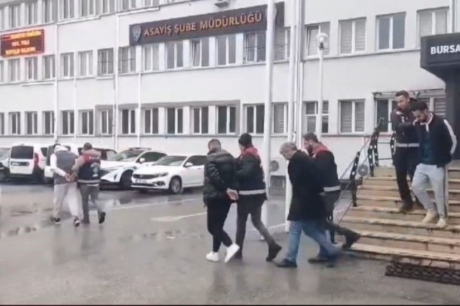 Vay vay vay...Bak sen şu dolandırıcılara; Alem yaparken yakalandılar