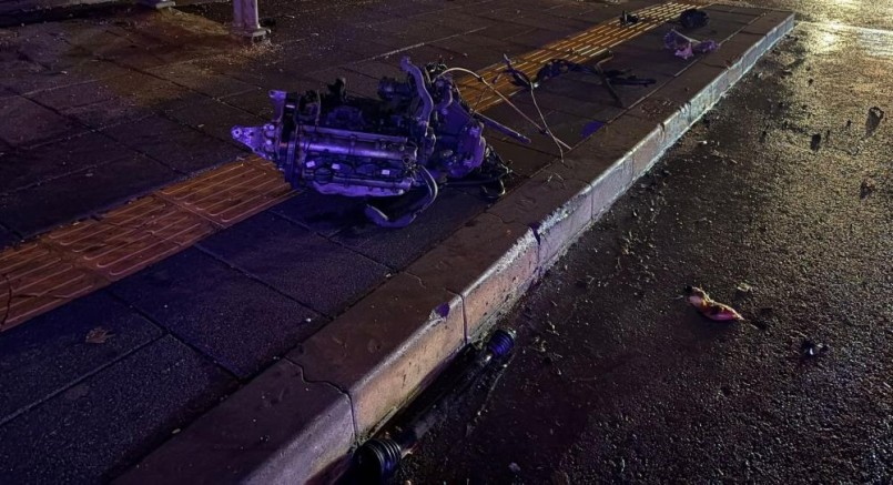 Yağış sonrası çöken yol kazaya neden oldu: 3 yaralı