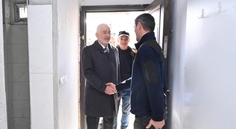 Yangında evini kaybeden aileye yeni yuva