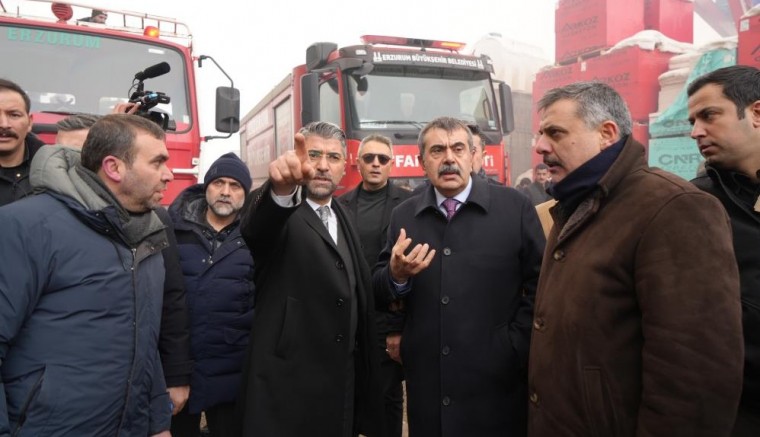 Yangında ölü sayısı 2'ye yükseldi