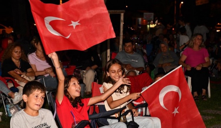 Yaz akşamlarında unutulmaz anlar yaşandı