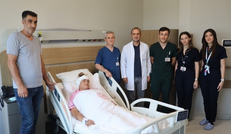 Yeniden duymaya başladı