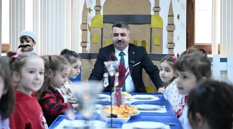 Yıldırım Belediyesi'nden miniklere özel iftar!