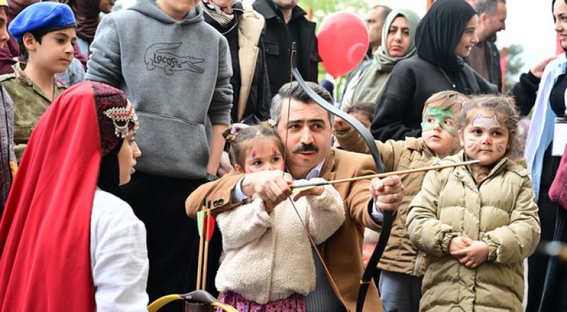 Yıldırım'da çocukların bayramı şölene dönüştü