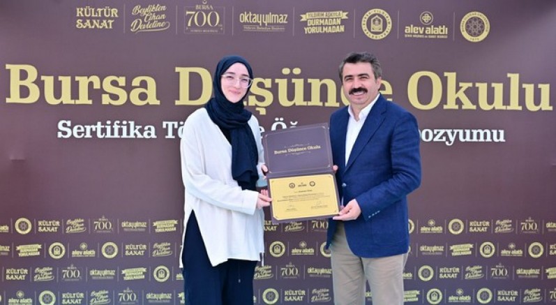 Yıldırım’da düşünen ve üreten gençler yetişiyor