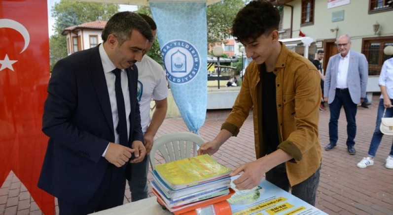 Yıldırım’da emektar kitaplar nakite dönüşüyor
