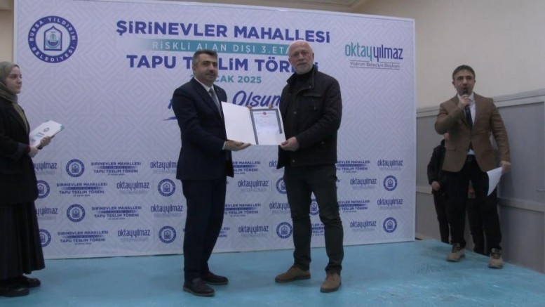 Yıldırım'da mutlu gün; 960 hak sahibi tapularına kavuştu